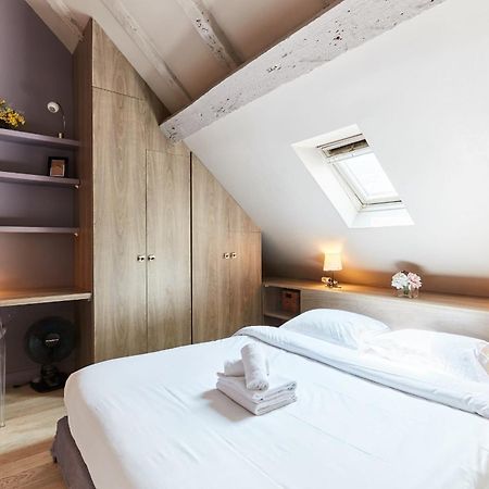 Place Des Vosges - 1Br With Balcony - Cityapartmentstay Paris Exteriör bild
