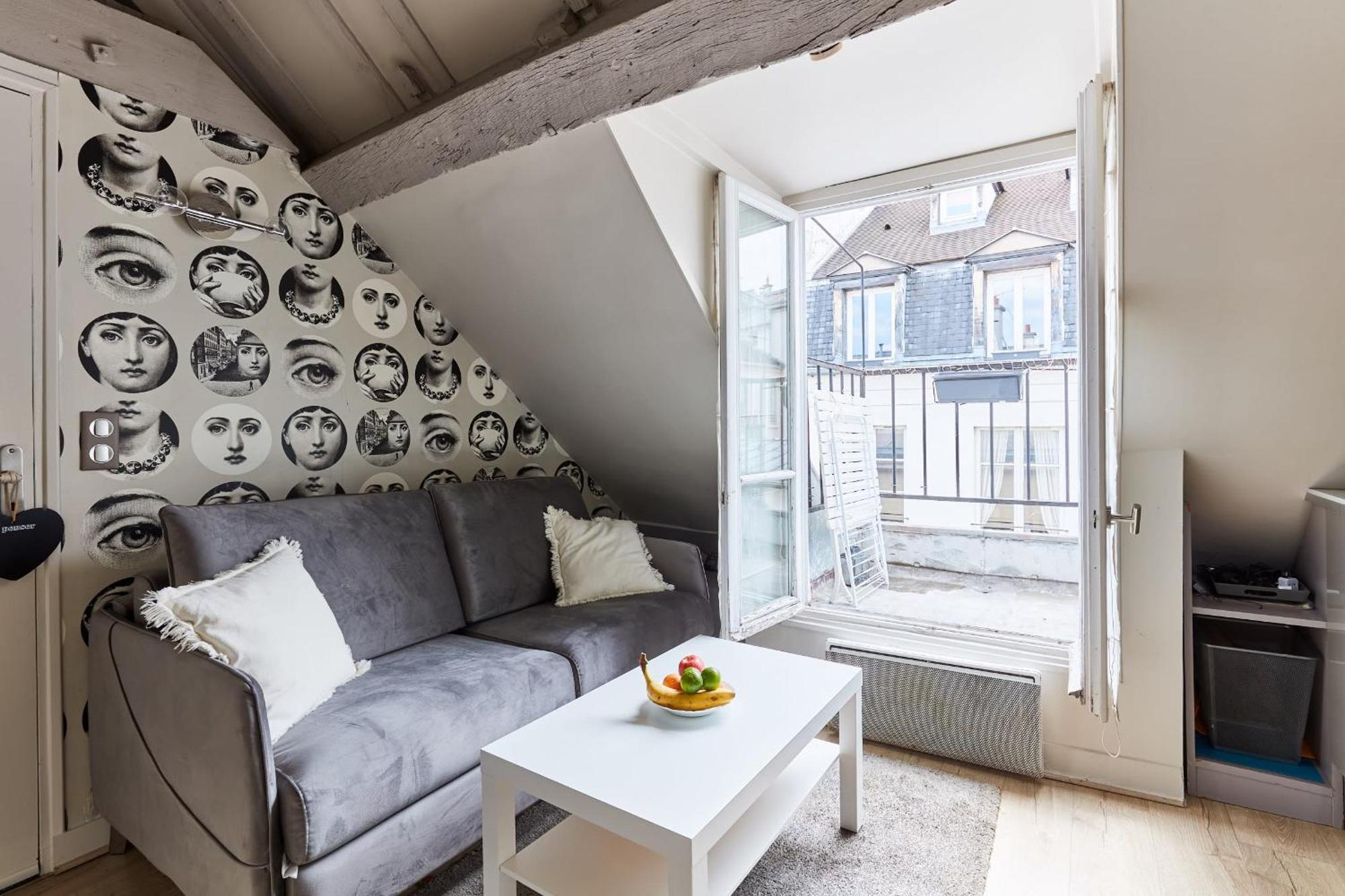 Place Des Vosges - 1Br With Balcony - Cityapartmentstay Paris Exteriör bild